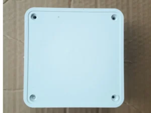 10 Hộp 11 trắng dầy- hộp Kỹ Thuật Cho Camera chống nước Kích thước 110 x 110 x 5mm