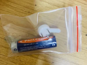 GÓI PHỤ KIỆN ĐỒNG HỒ GỒM ĐINH TREO